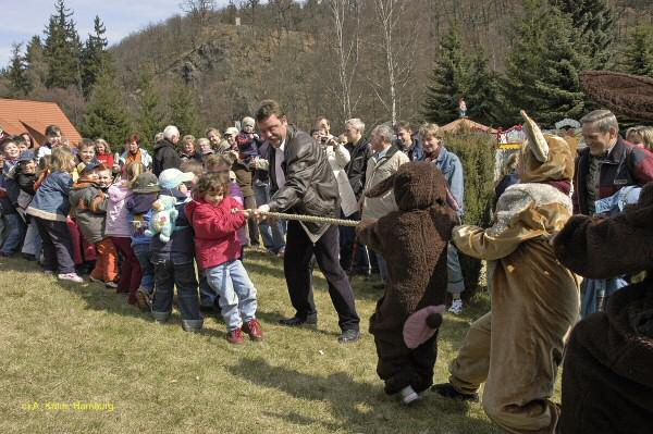Osterhasentauziehen